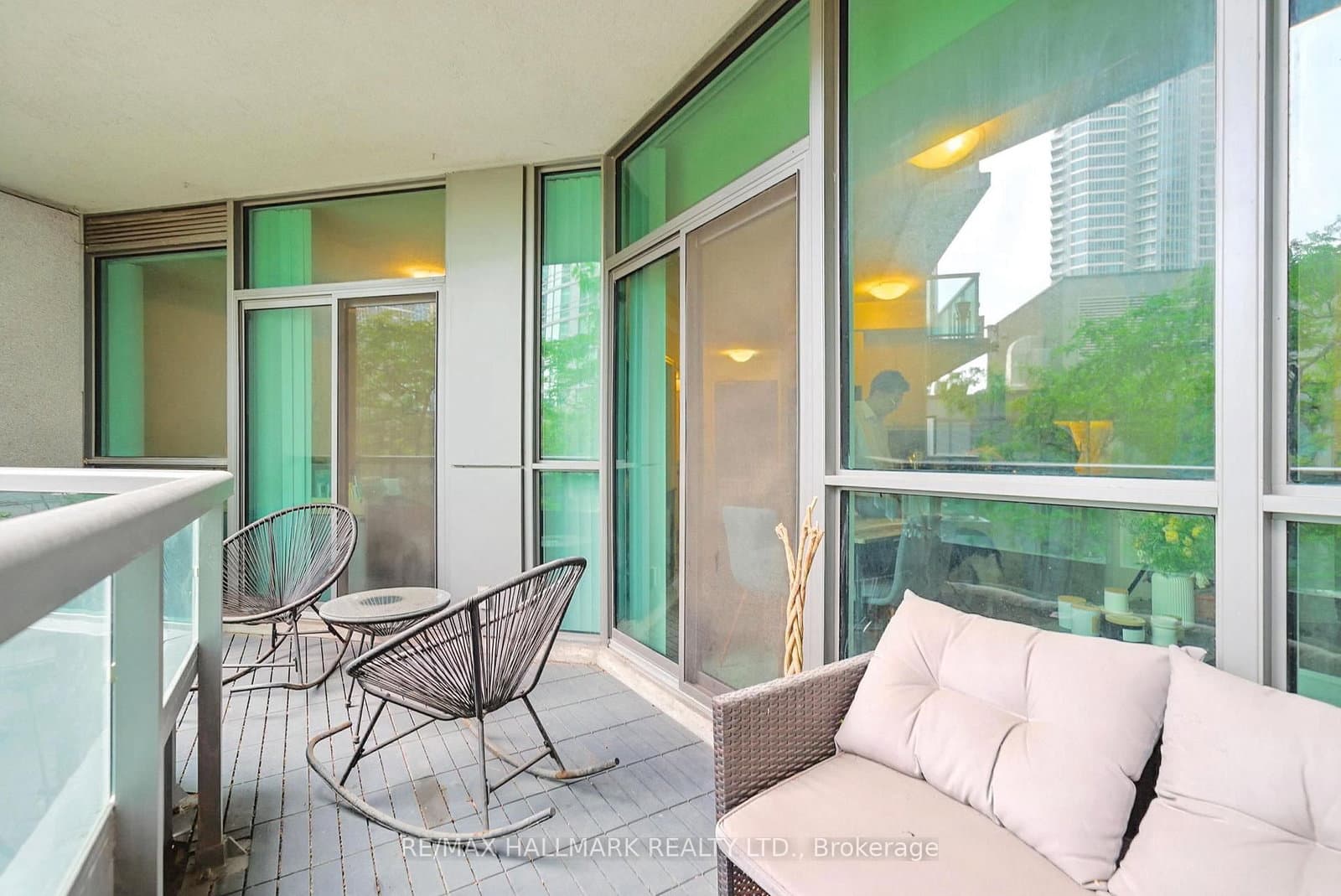 25 Lower Simcoe Street, Unit 301 thumbnail 25