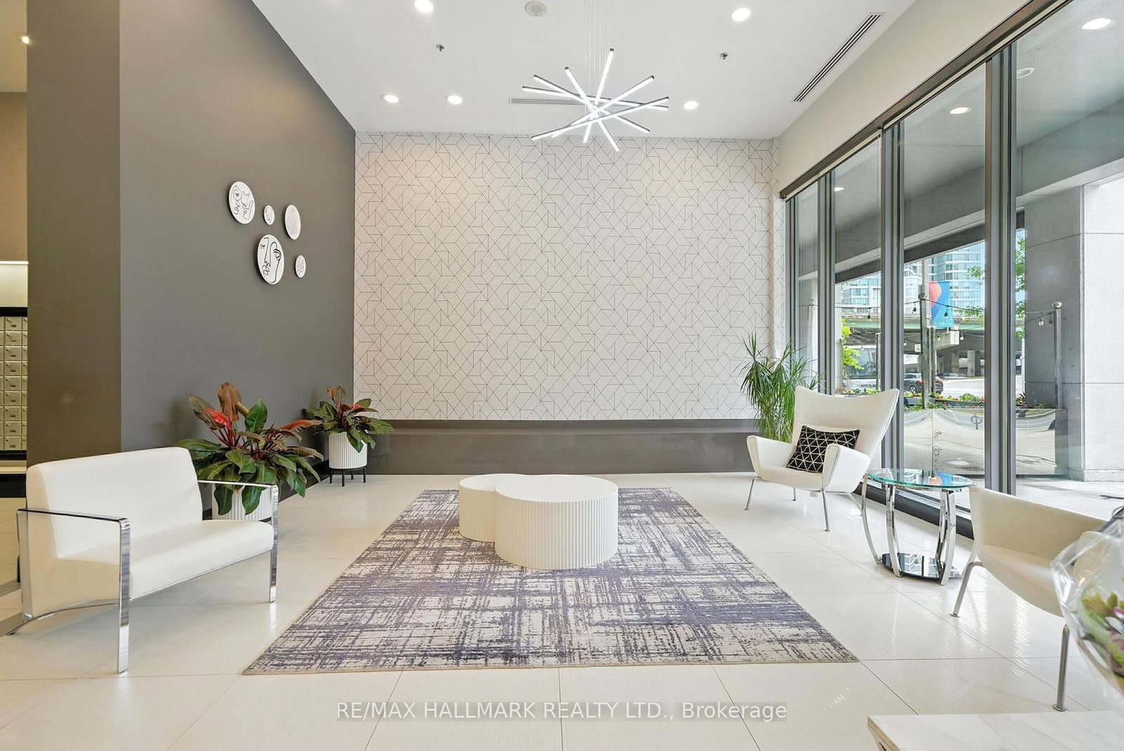 25 Lower Simcoe Street, Unit 301 thumbnail 6