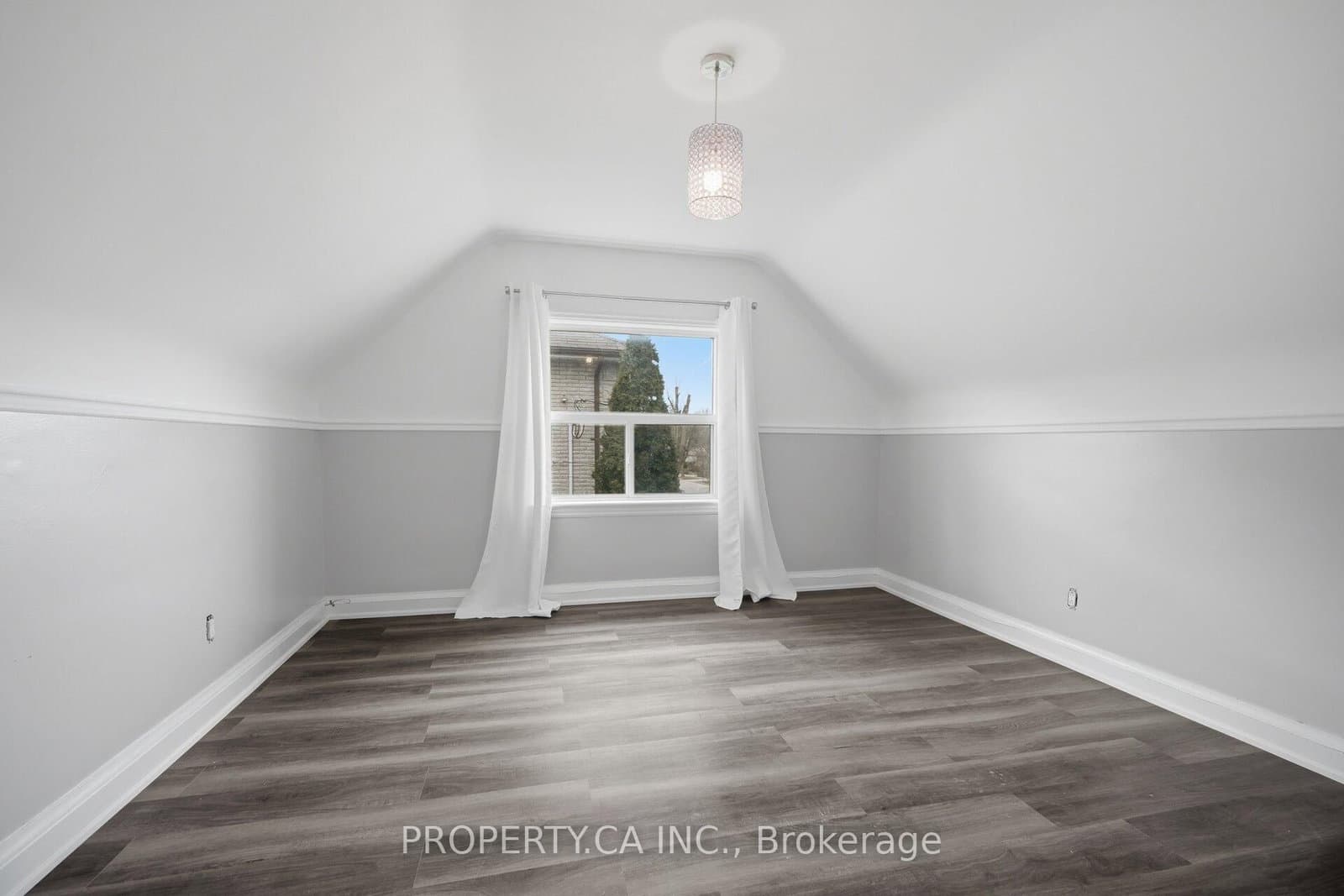 109 Pleasant Avenue thumbnail 18