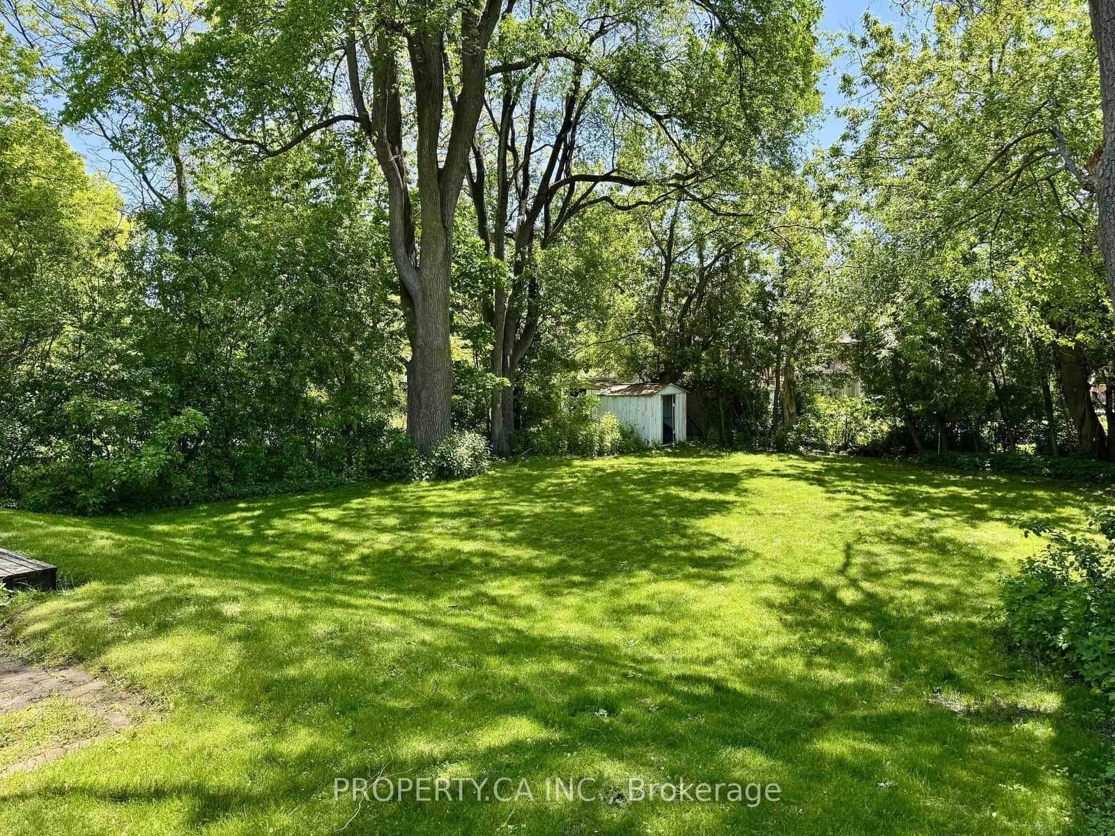 109 Pleasant Avenue thumbnail 22