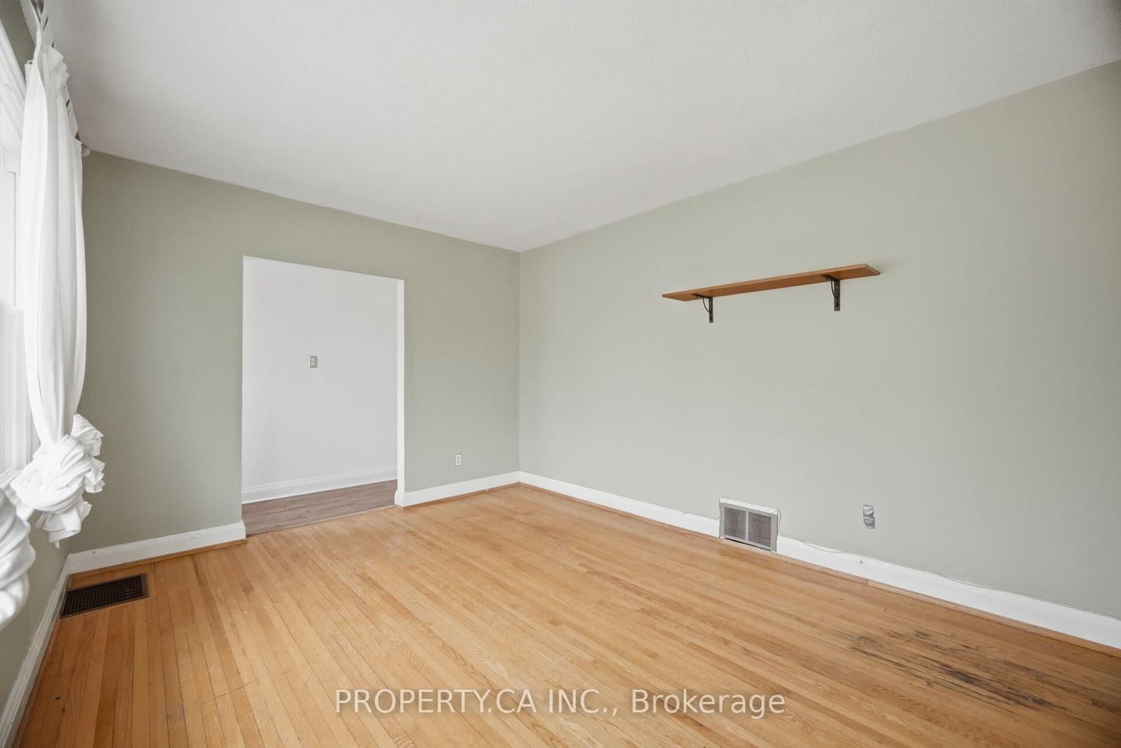 109 Pleasant Avenue thumbnail 5