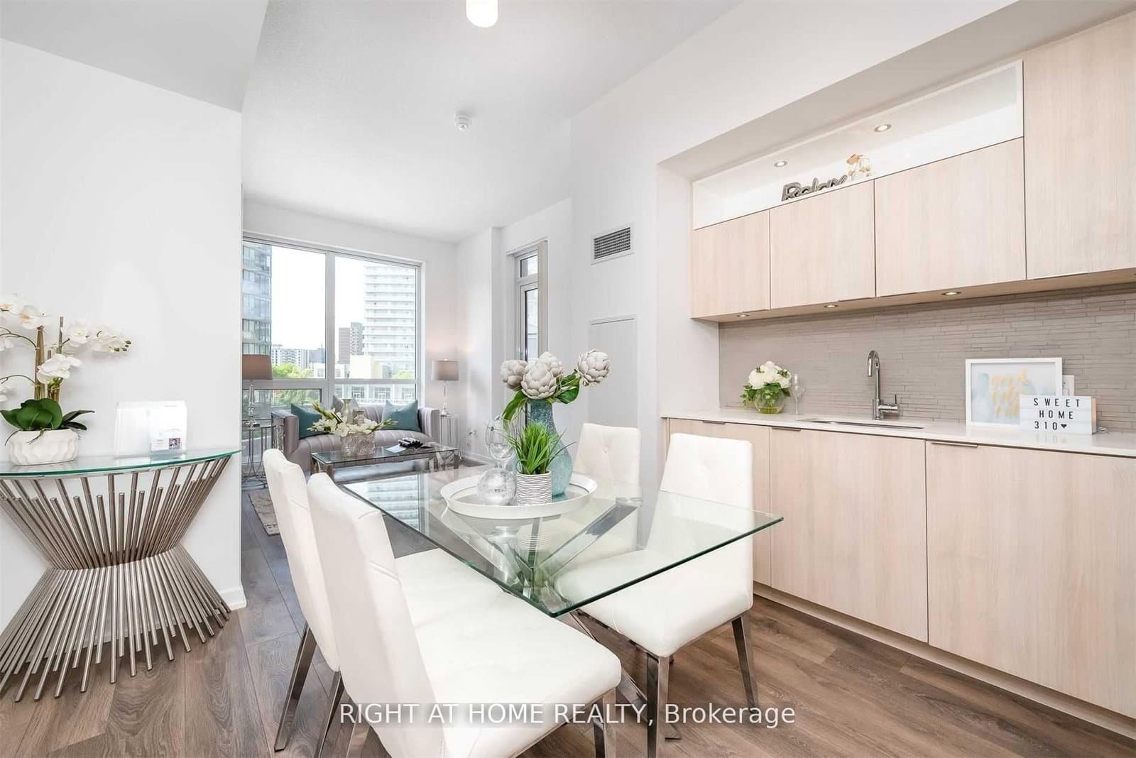 50 Forest Manor Road, Unit 310 thumbnail 5