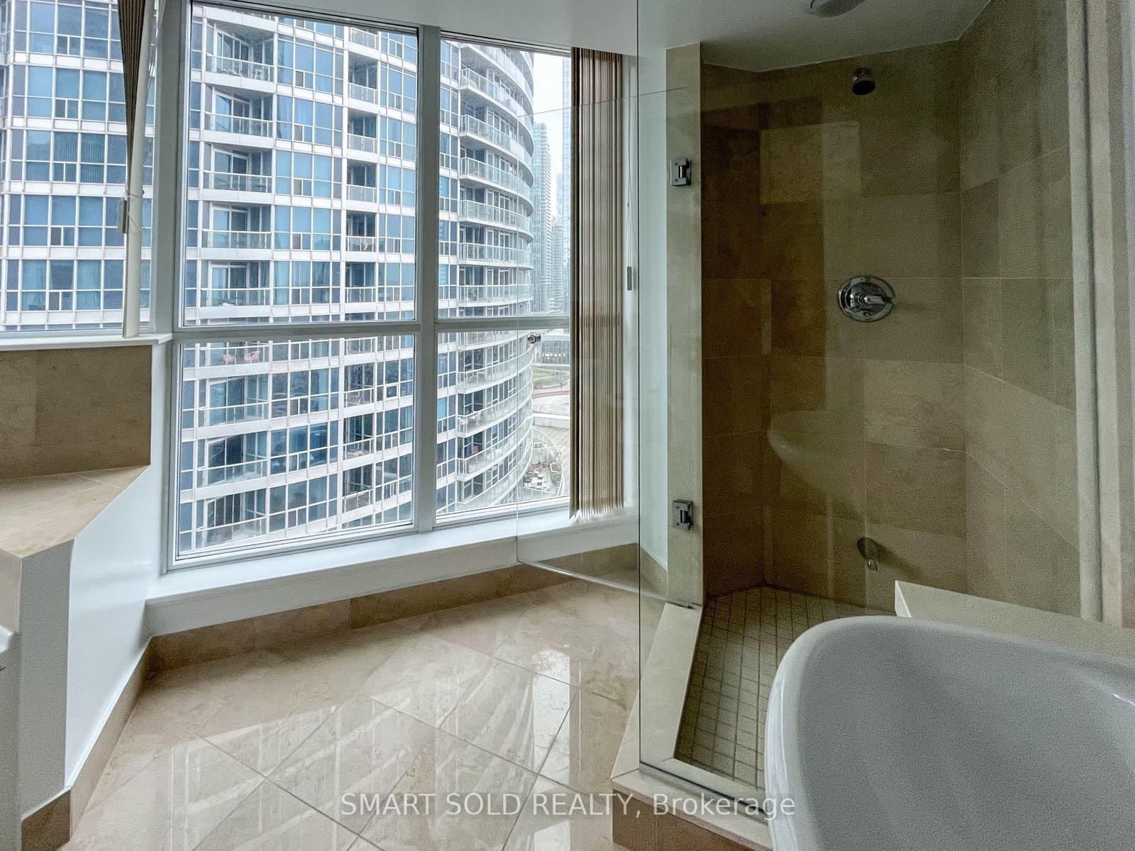 208 Queens Quay W, Unit 1002 thumbnail 10