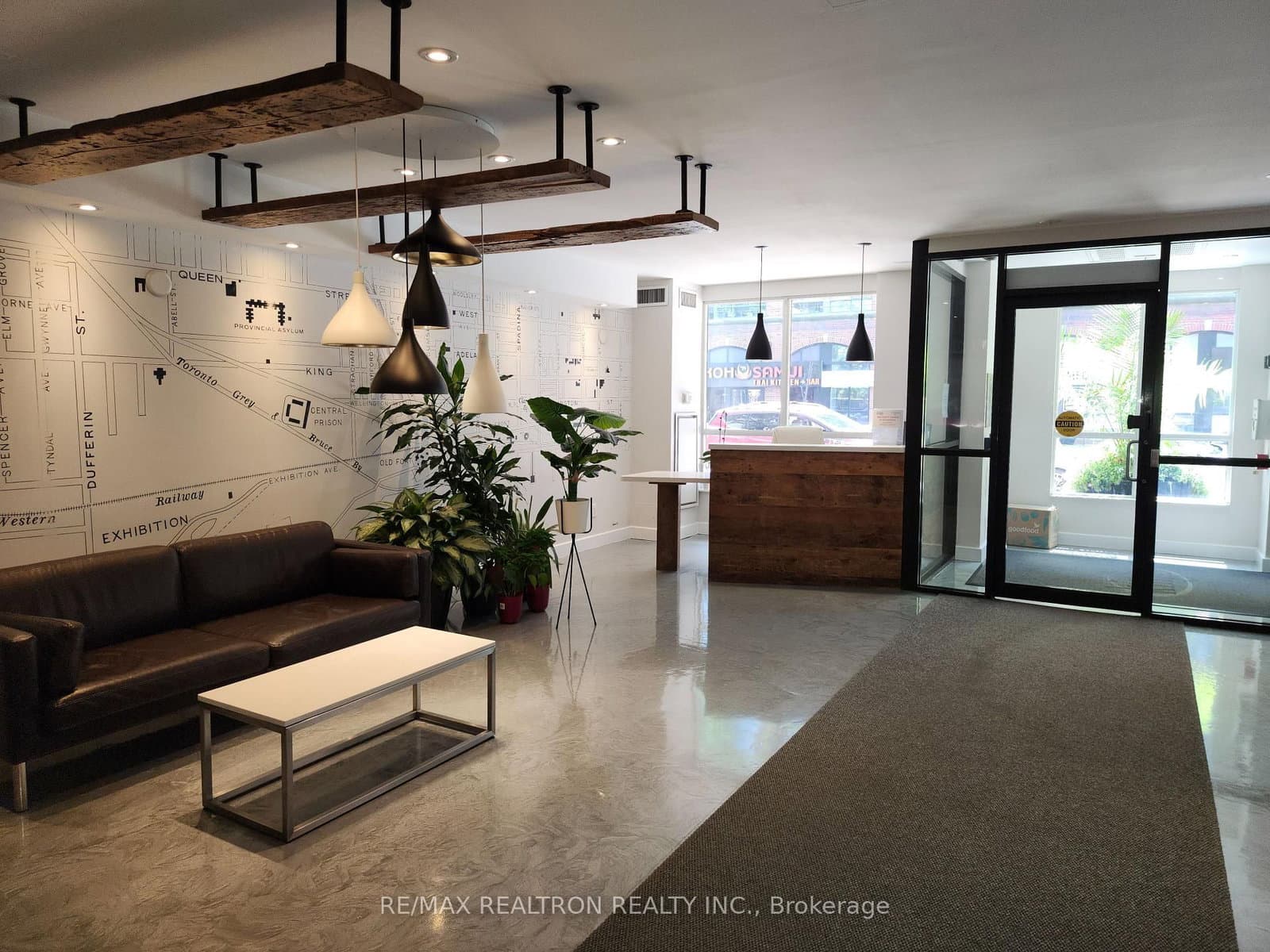 #619 - 800 King Street W
