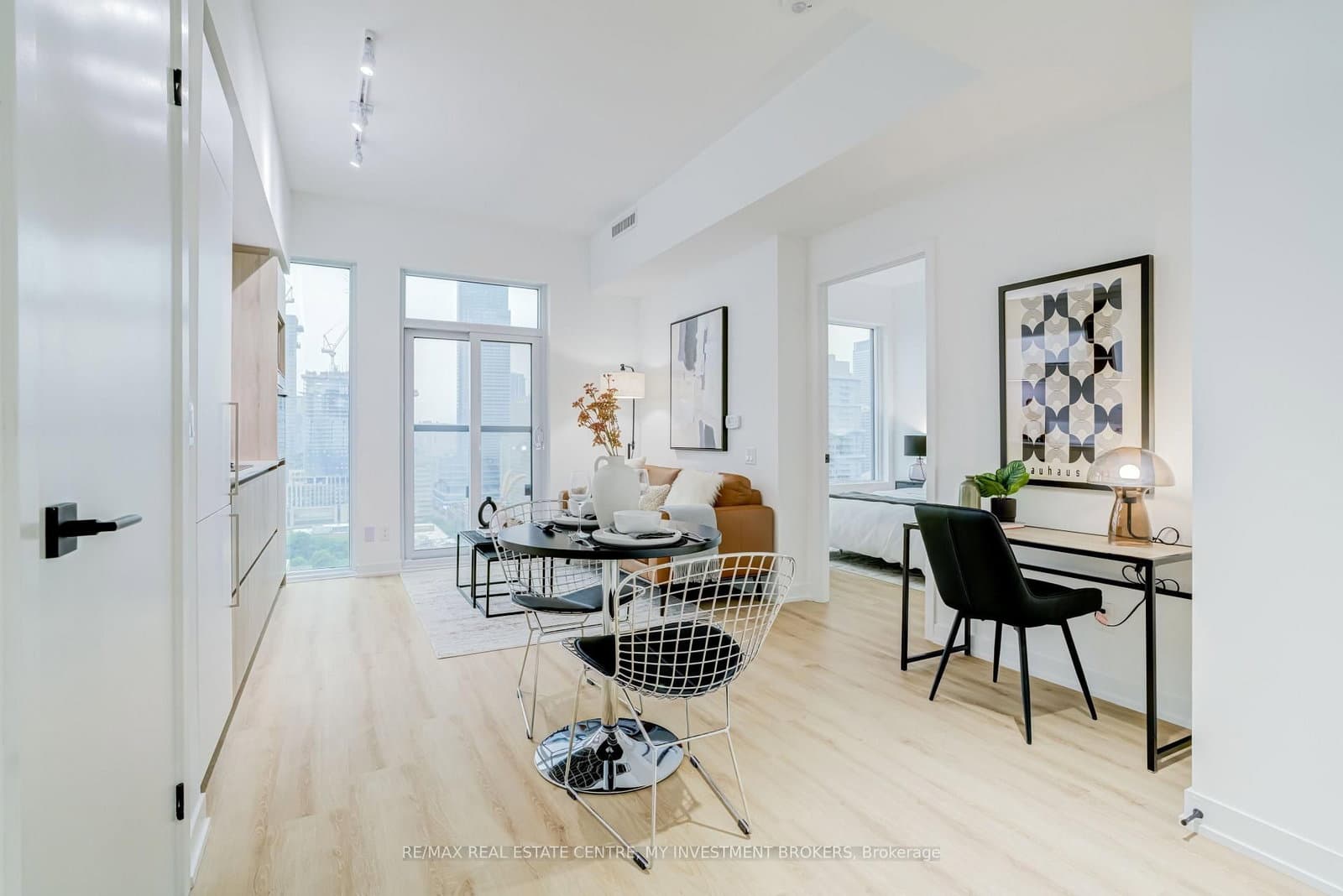 319 Jarvis Street, Unit 2605 thumbnail 6