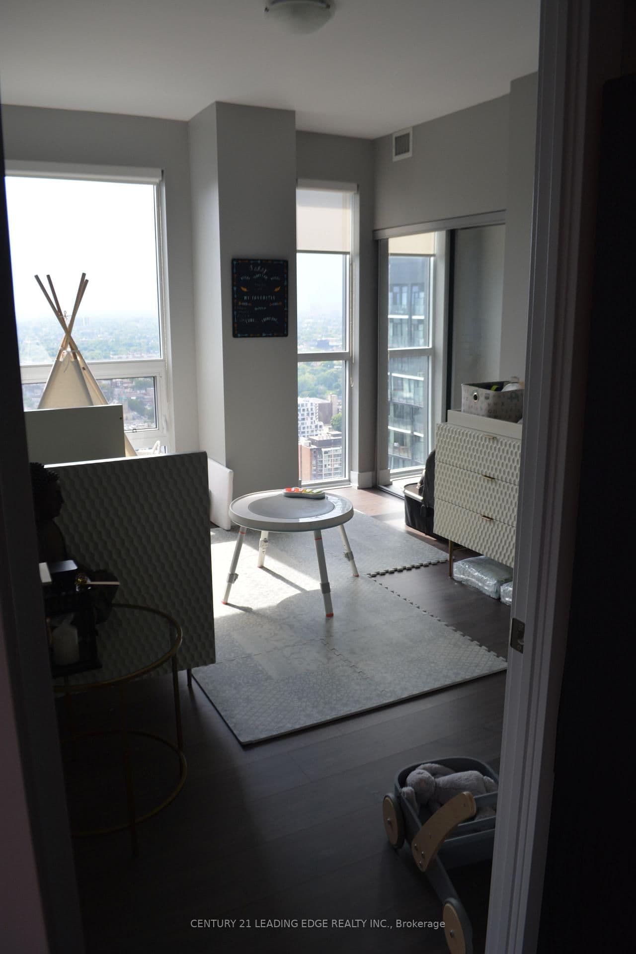 318 Richmond Street W, Unit 3806 thumbnail 14