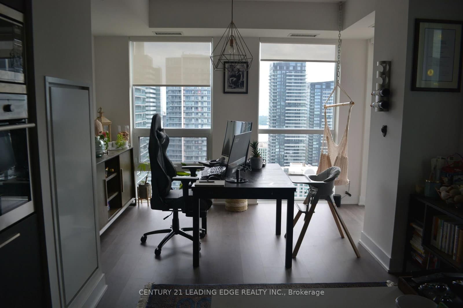 318 Richmond Street W, Unit 3806 thumbnail 9