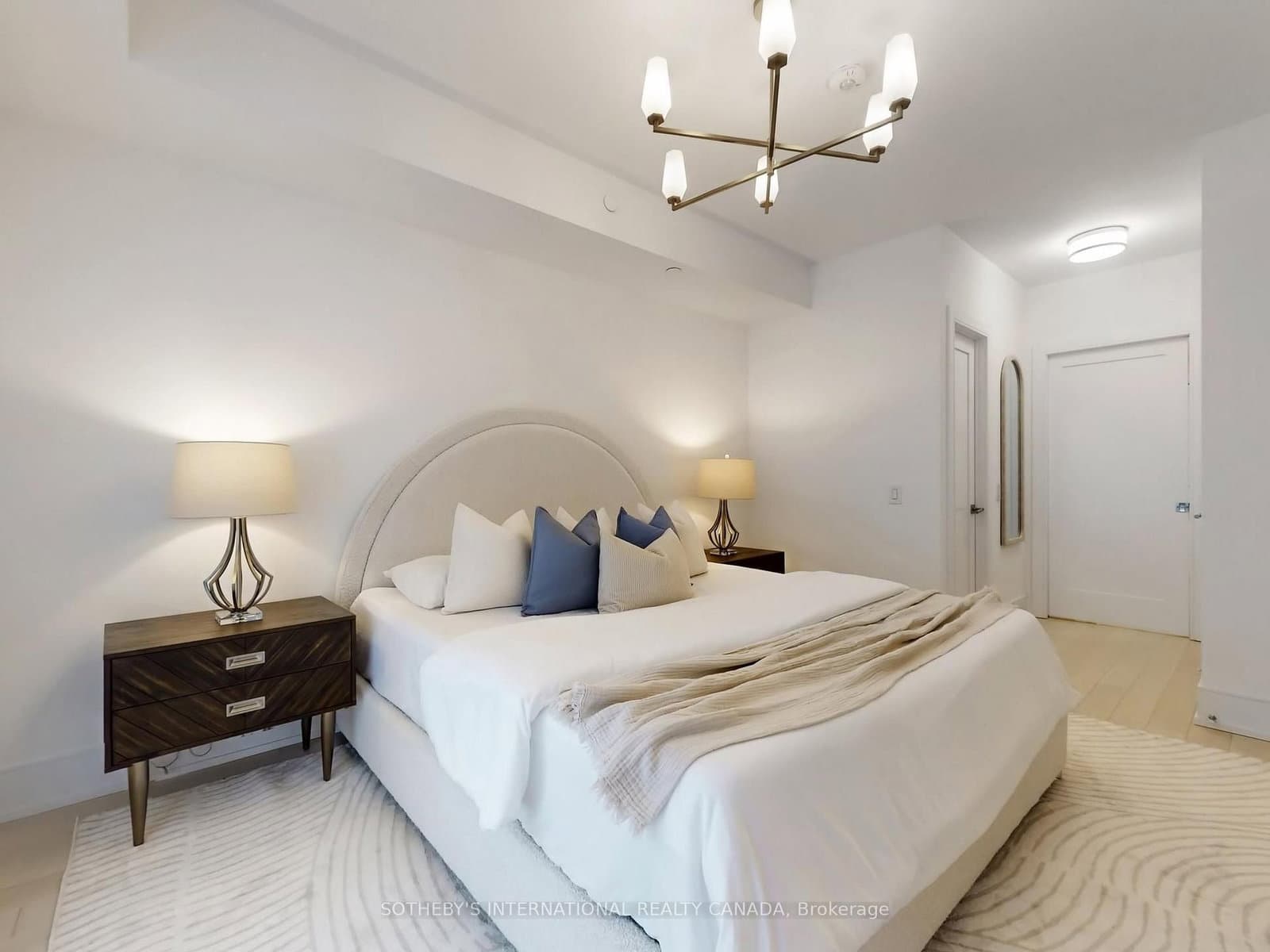 155 Merchants' Wharf, Unit 515 thumbnail 23
