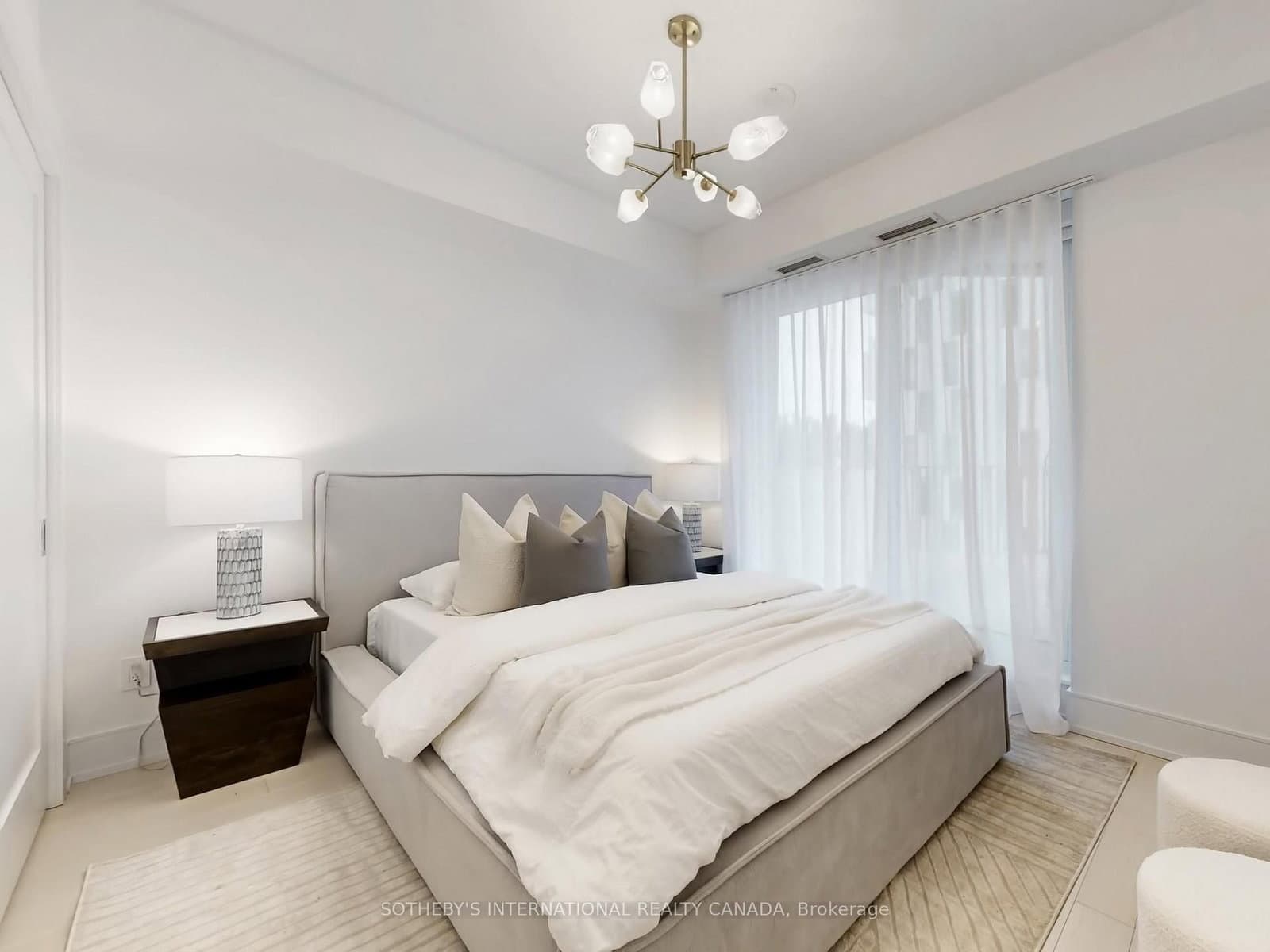 155 Merchants' Wharf, Unit 515 thumbnail 28