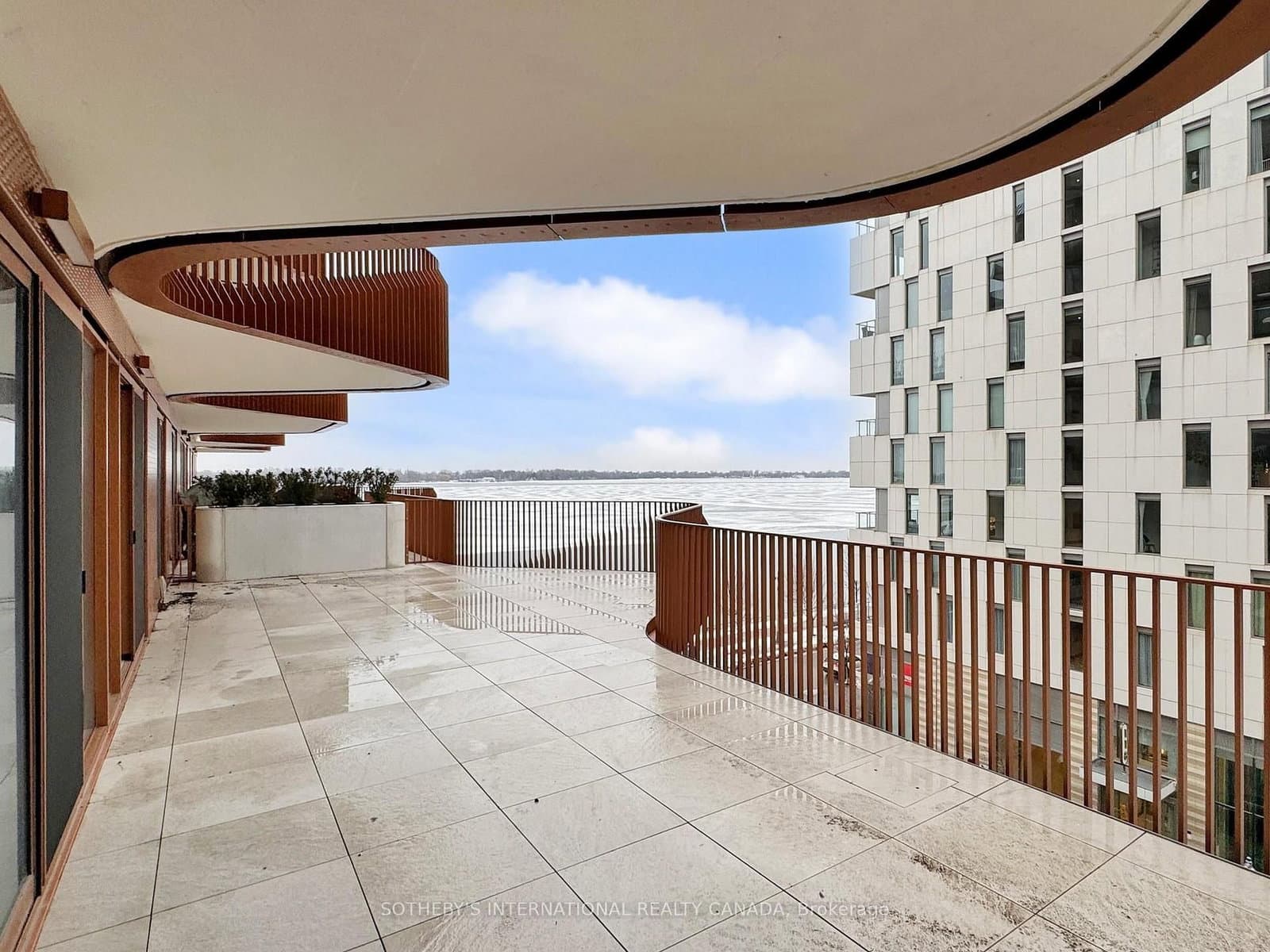 155 Merchants' Wharf, Unit 515 thumbnail 33