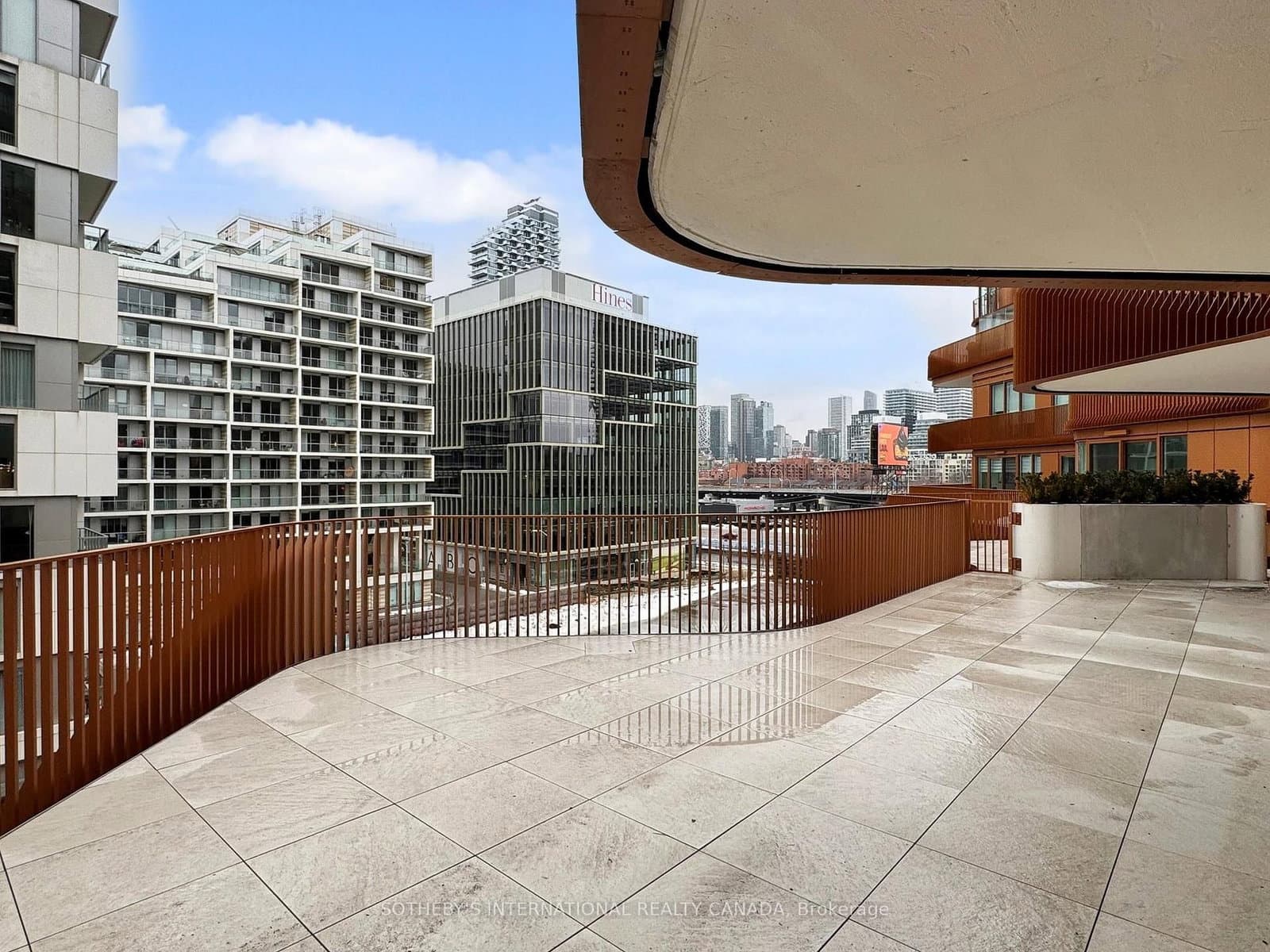 155 Merchants' Wharf, Unit 515 thumbnail 34