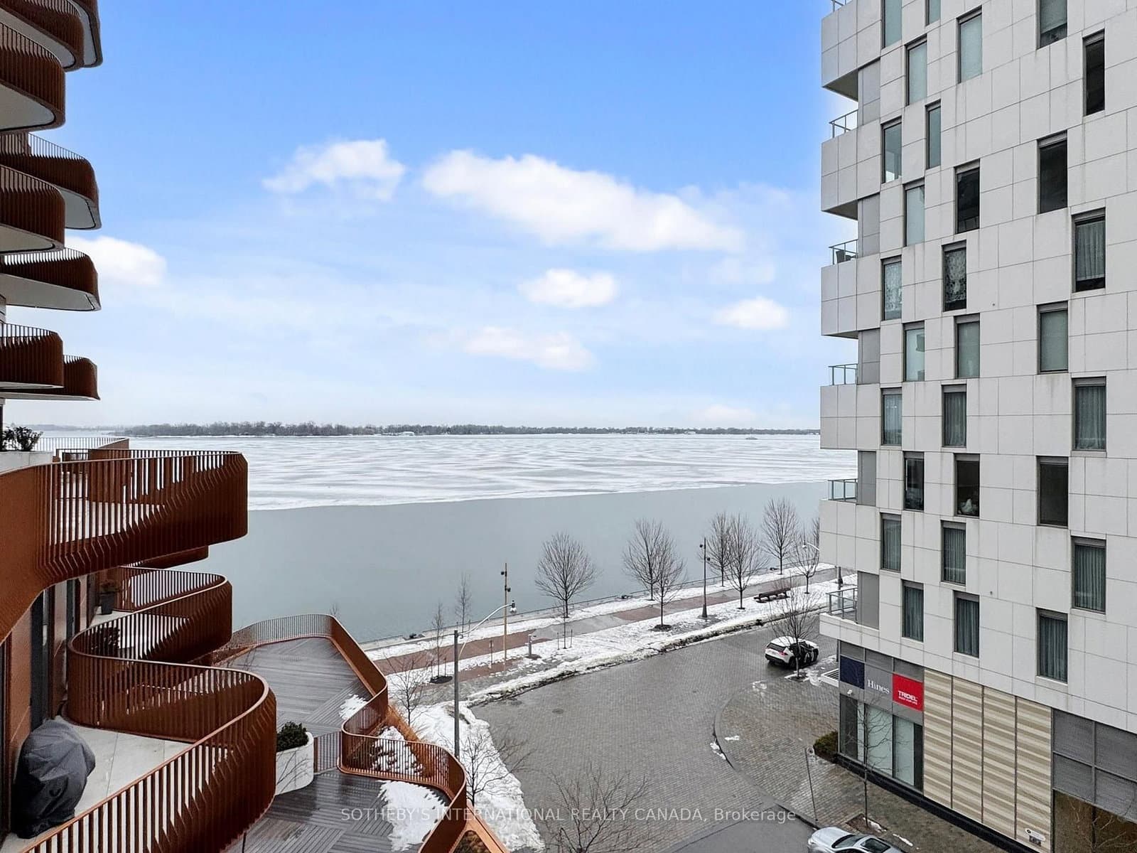155 Merchants' Wharf, Unit 515 thumbnail 35