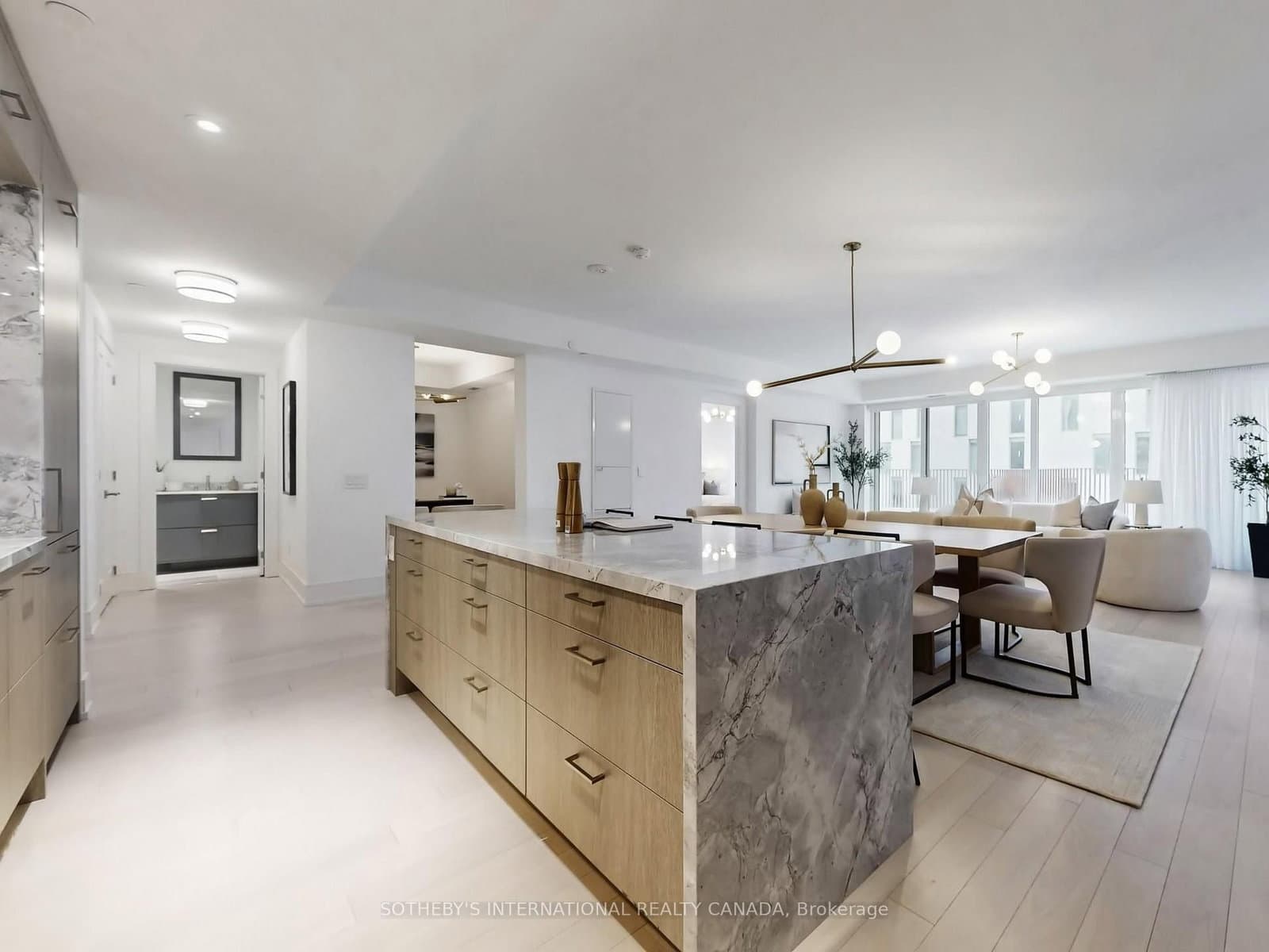 155 Merchants' Wharf, Unit 515 thumbnail 8