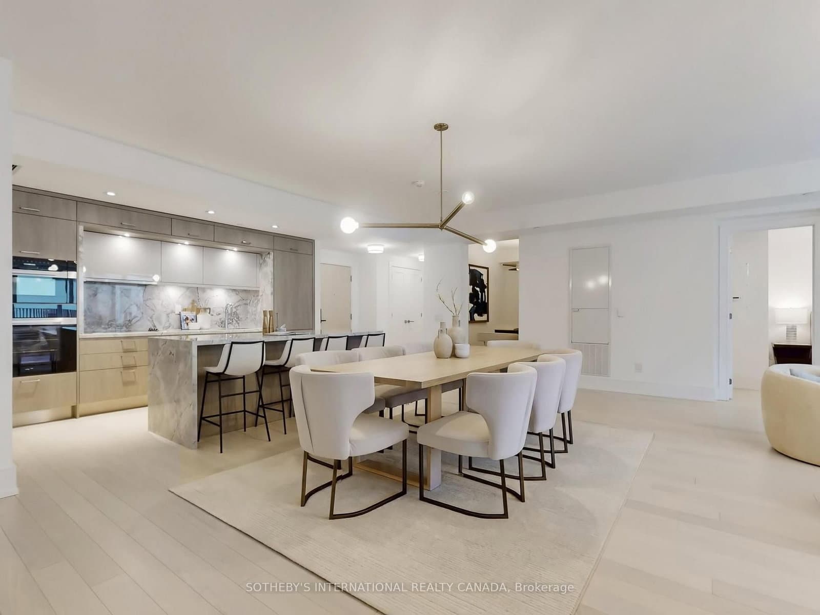 155 Merchants' Wharf, Unit 515 thumbnail 9