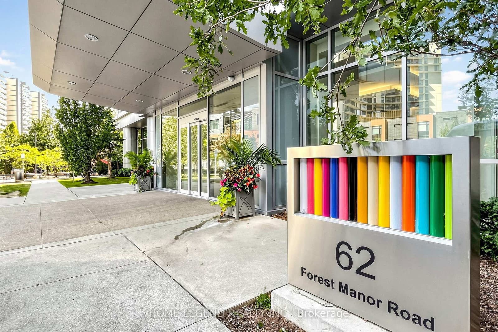 62 Forest Manor Road, Unit 1104 thumbnail 2