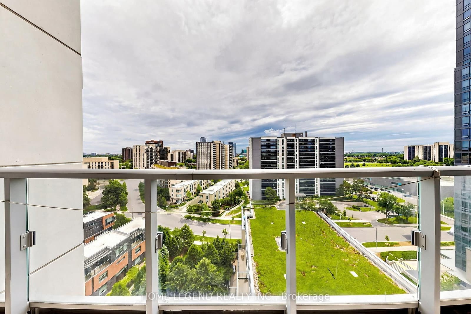 62 Forest Manor Road, Unit 1104 thumbnail 20
