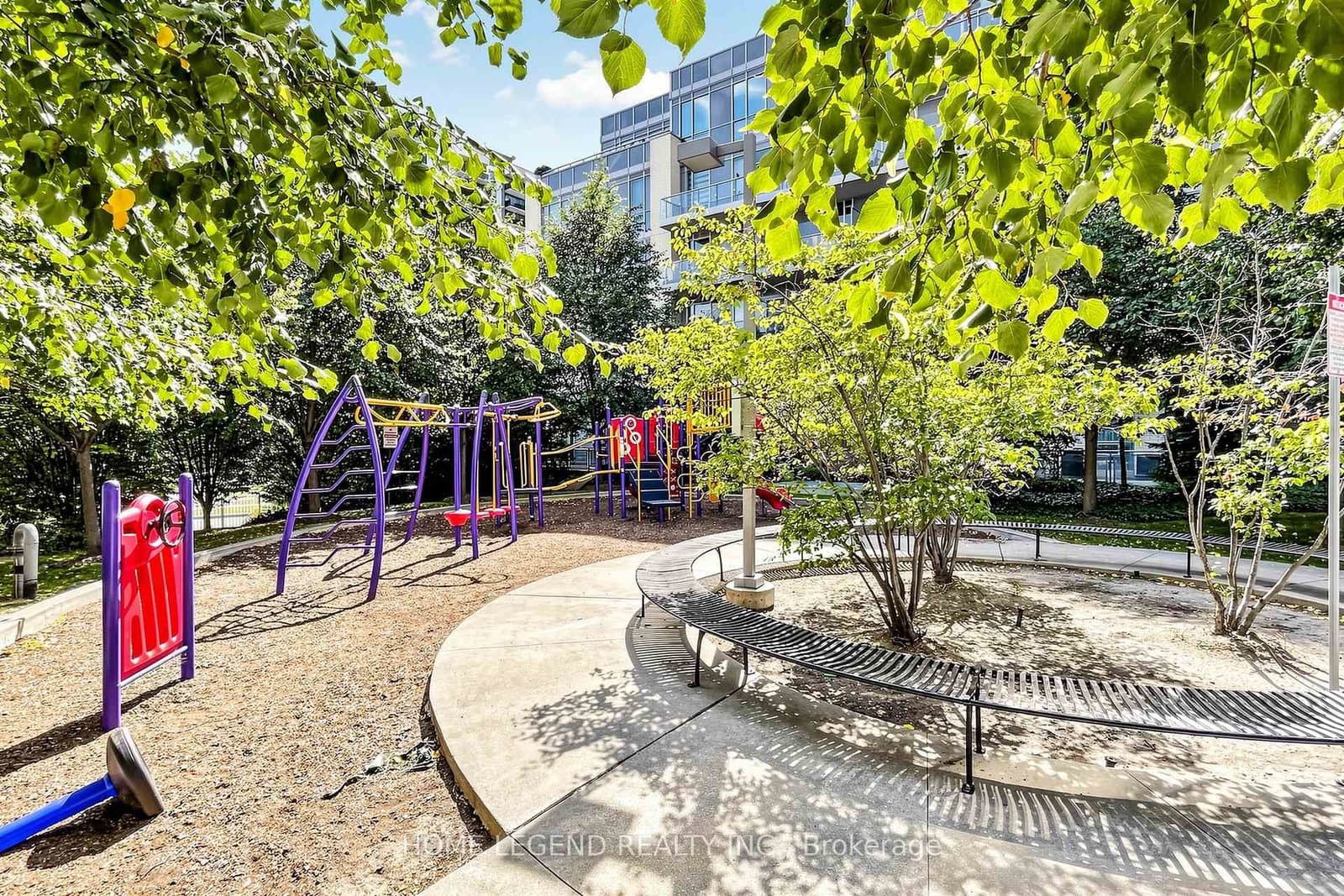 62 Forest Manor Road, Unit 1104 thumbnail 26