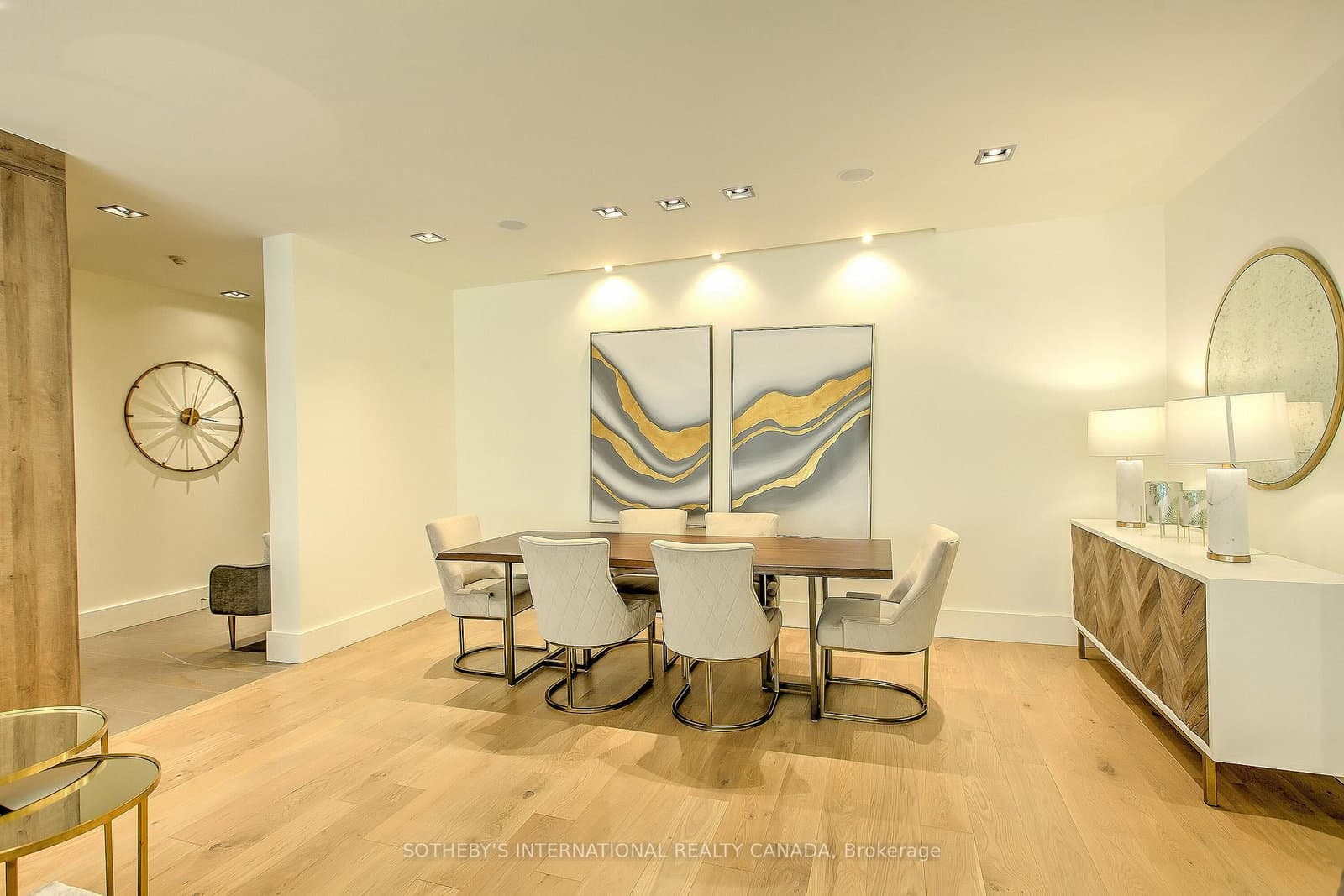 20 Blue Jays Way, Unit 2101 thumbnail 14