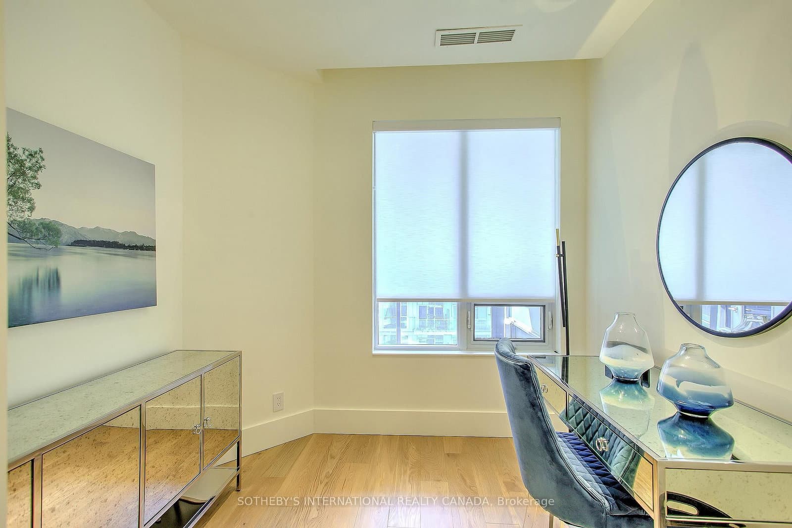 20 Blue Jays Way, Unit 2101 thumbnail 18