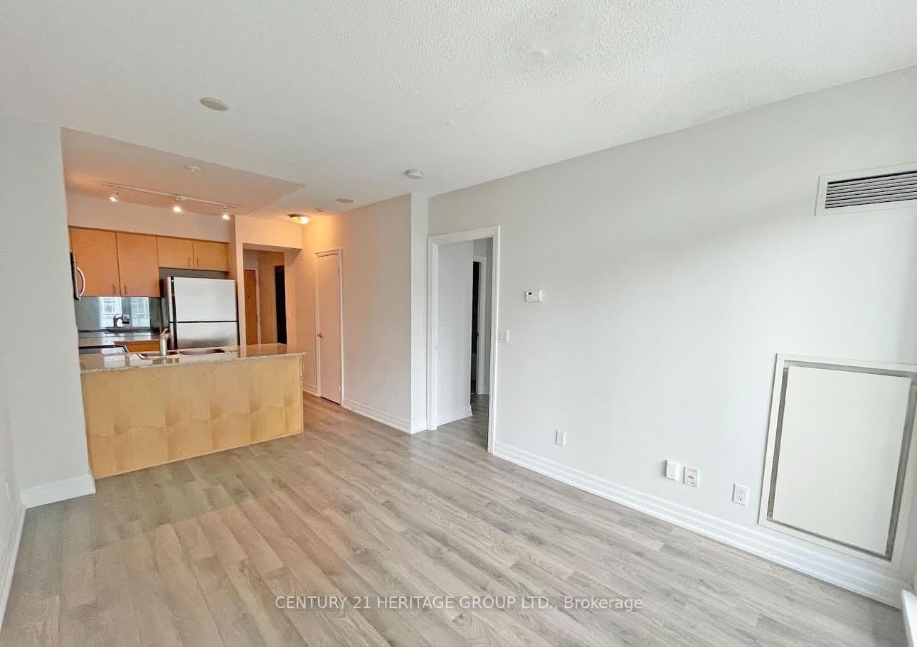 8 Scollard Street, Unit 1305 thumbnail 4