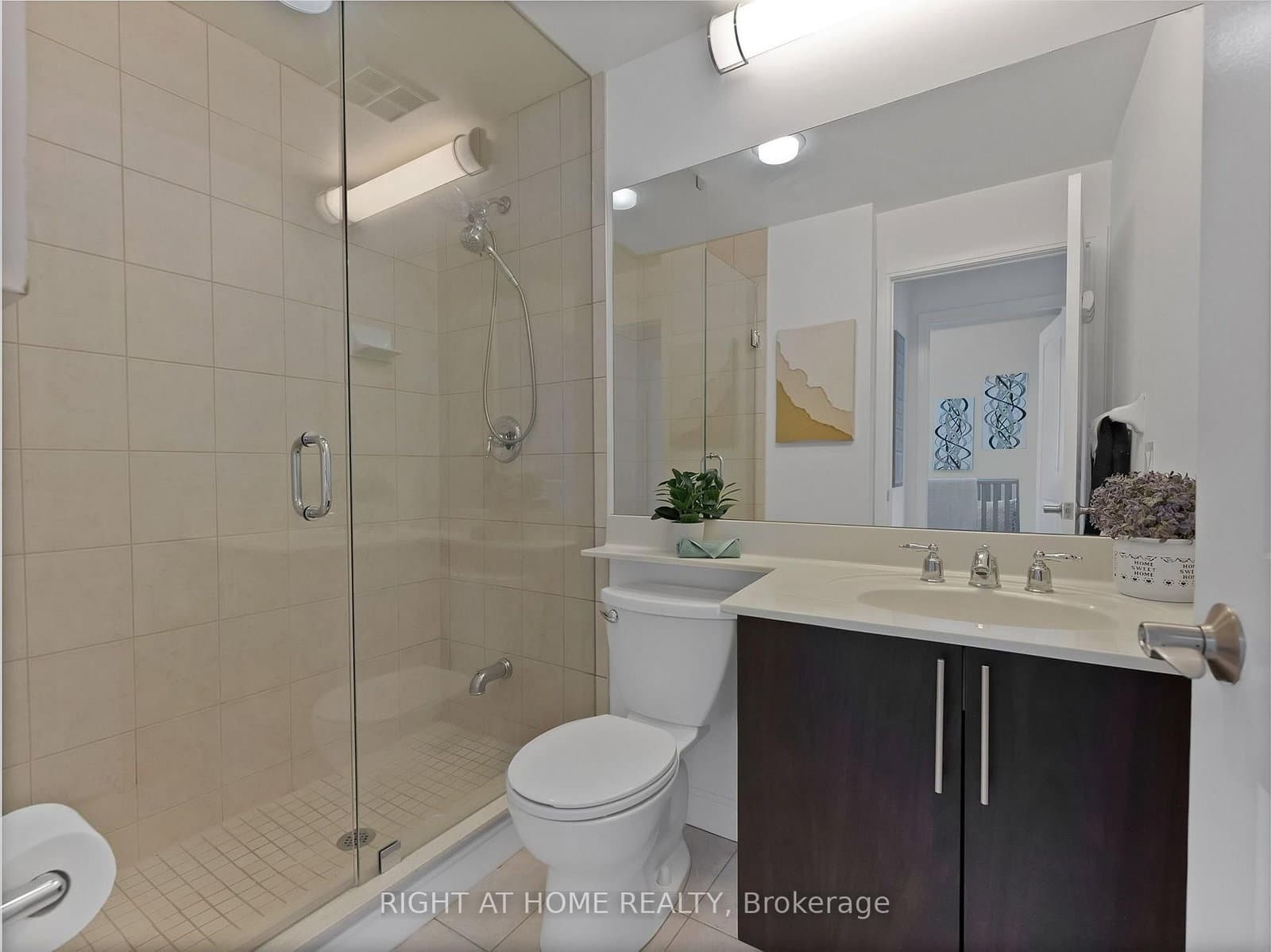 88 Broadway Avenue, Unit 812 thumbnail 10