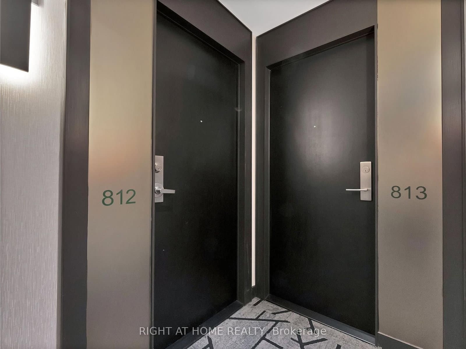 88 Broadway Avenue, Unit 812 thumbnail 22