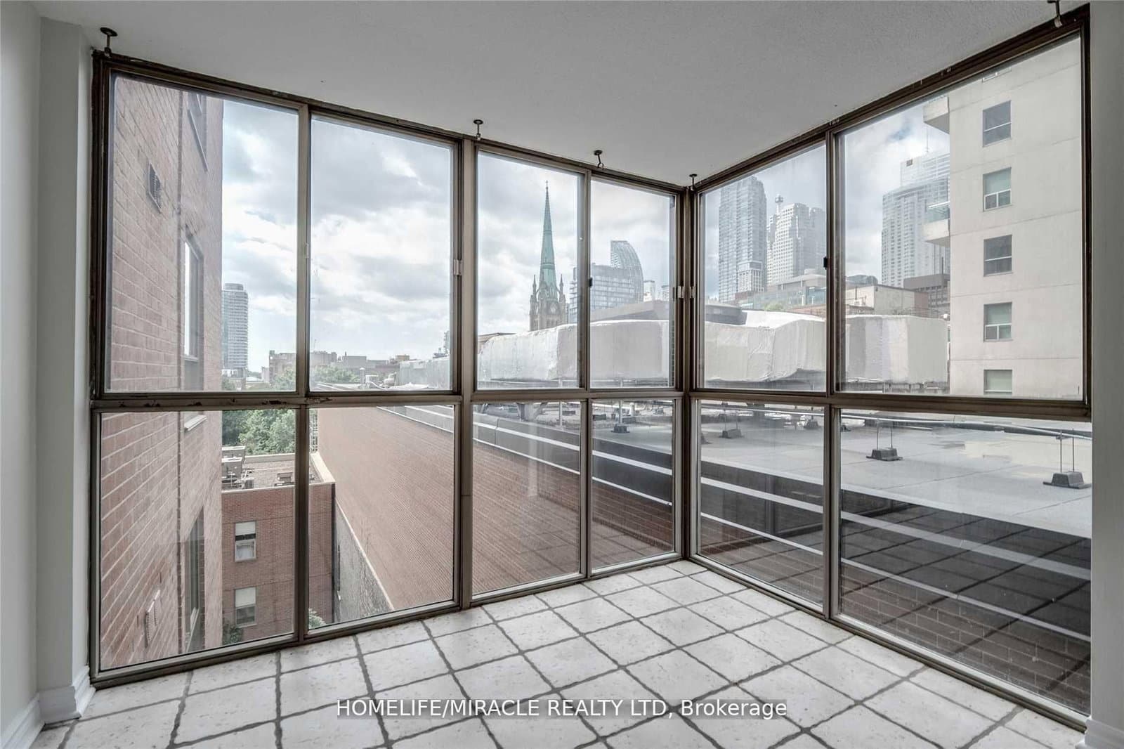 95 Lombard Street, Unit 605 thumbnail 10