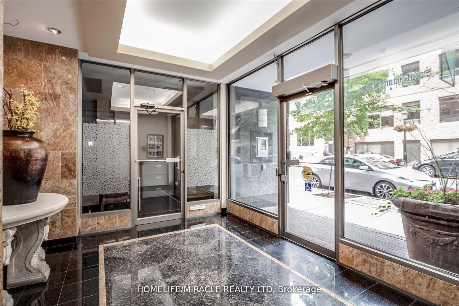 95 Lombard Street, Unit 605 thumbnail 3