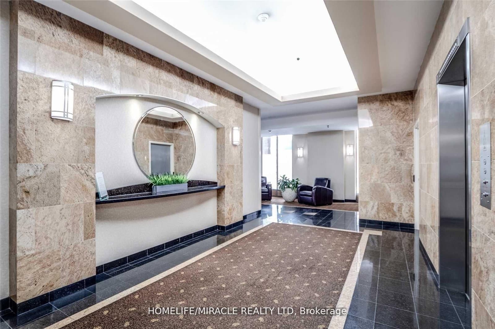 95 Lombard Street, Unit 605 thumbnail 4