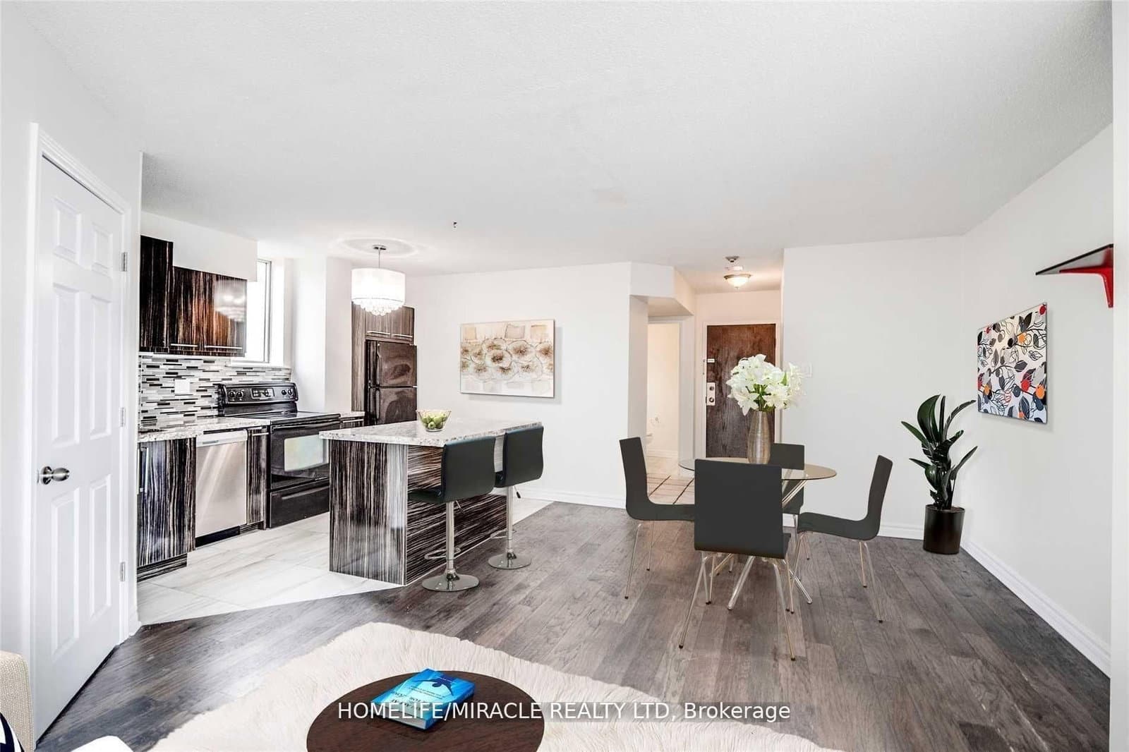 95 Lombard Street, Unit 605 thumbnail 9