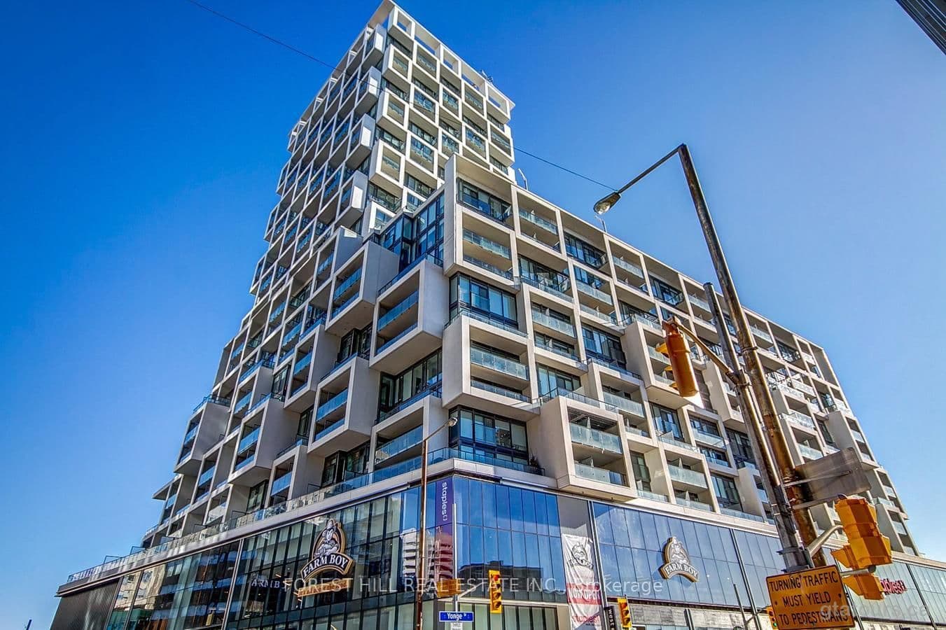 8 Hillsdale Avenue, Unit 736 thumbnail 39