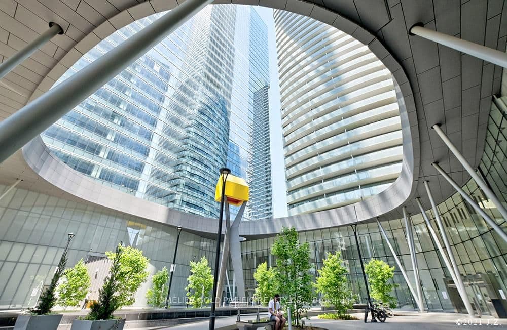 14 York Street, Unit 5208 thumbnail 2