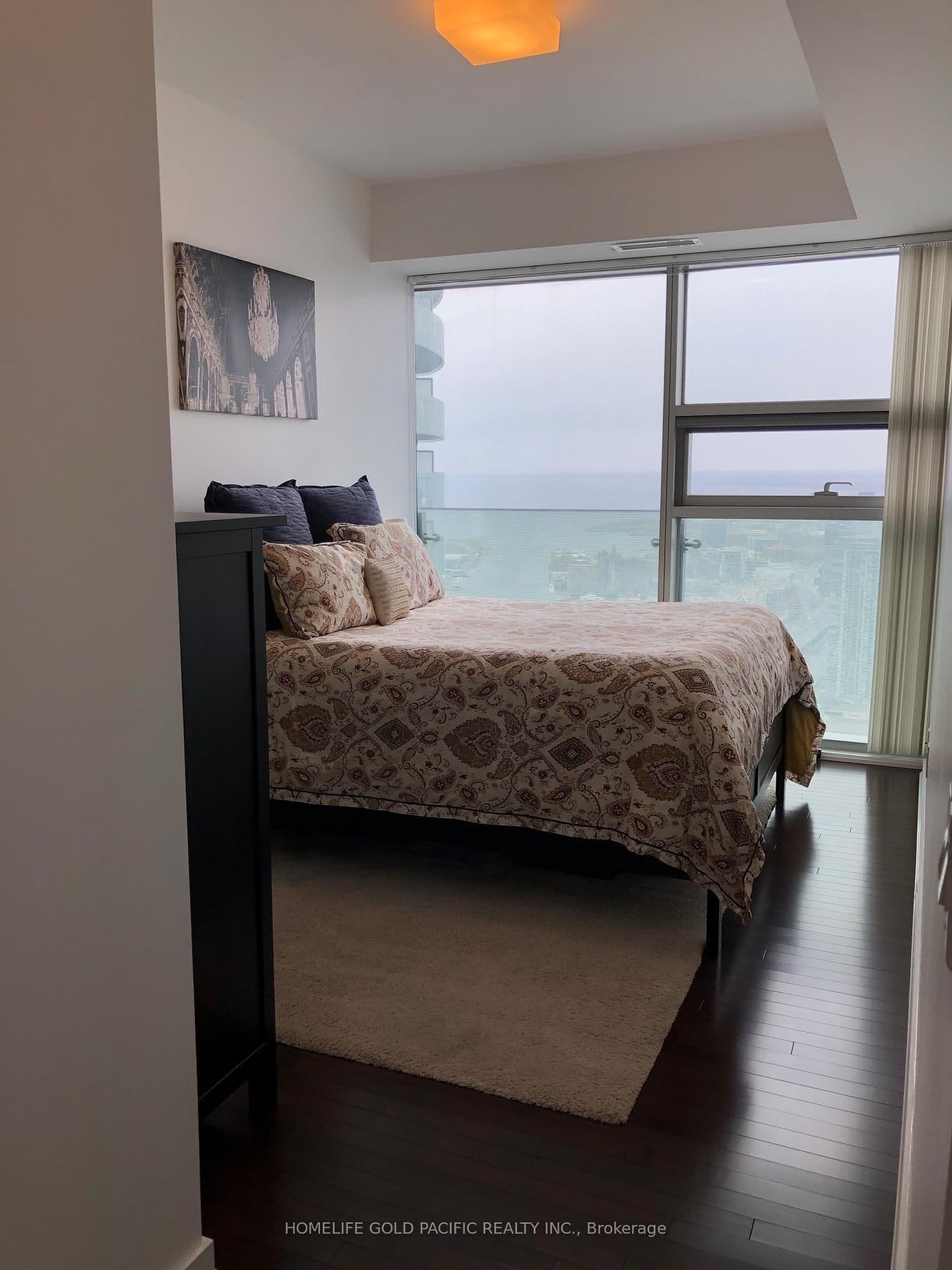 14 York Street, Unit 5208 thumbnail 25