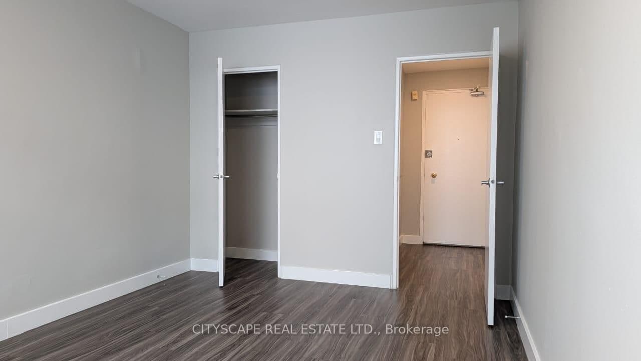 85 Wellesley Street E, Unit 409 thumbnail 17