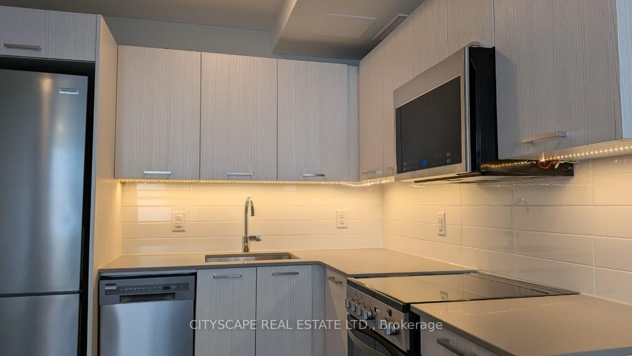 85 Wellesley Street E, Unit 909 thumbnail 10