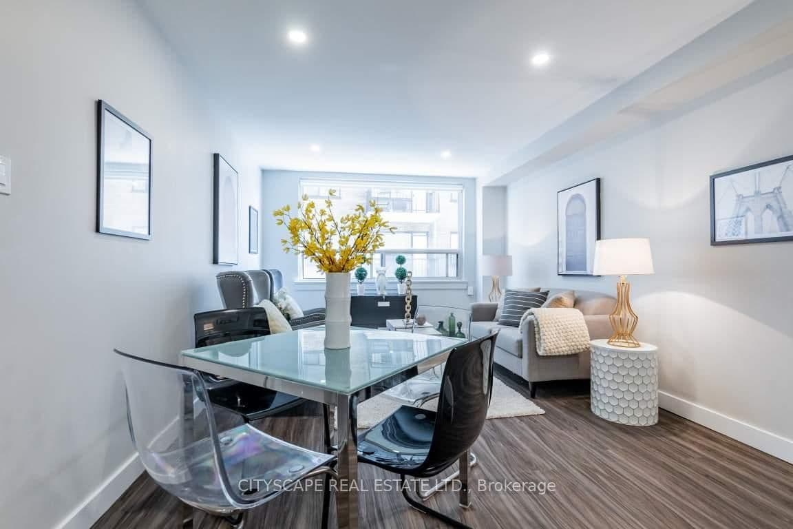 85 Wellesley Street E, Unit 909 thumbnail 13