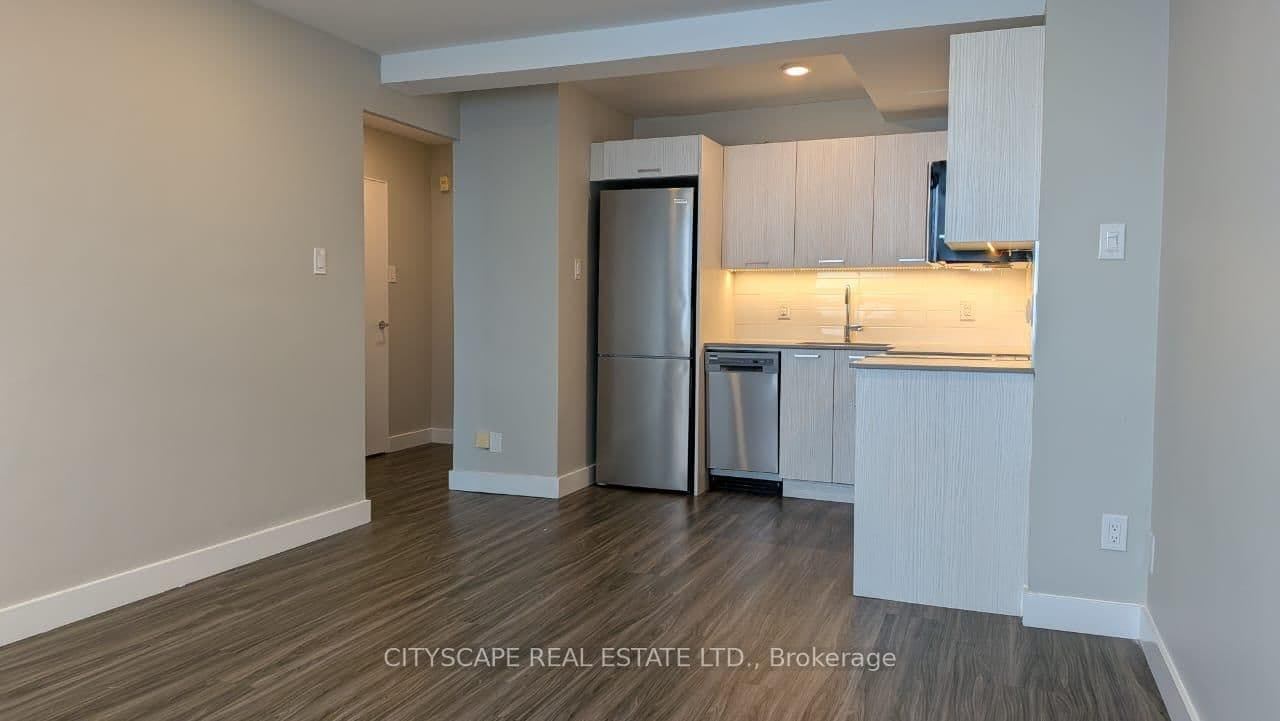 85 Wellesley Street E, Unit 909 thumbnail 9
