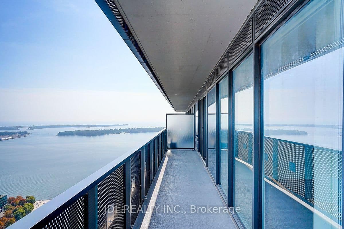 138 Downes Street, Unit 5103 thumbnail 12
