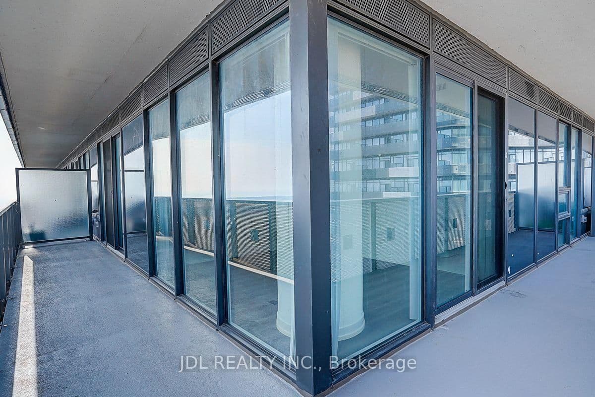 138 Downes Street, Unit 5103 thumbnail 14
