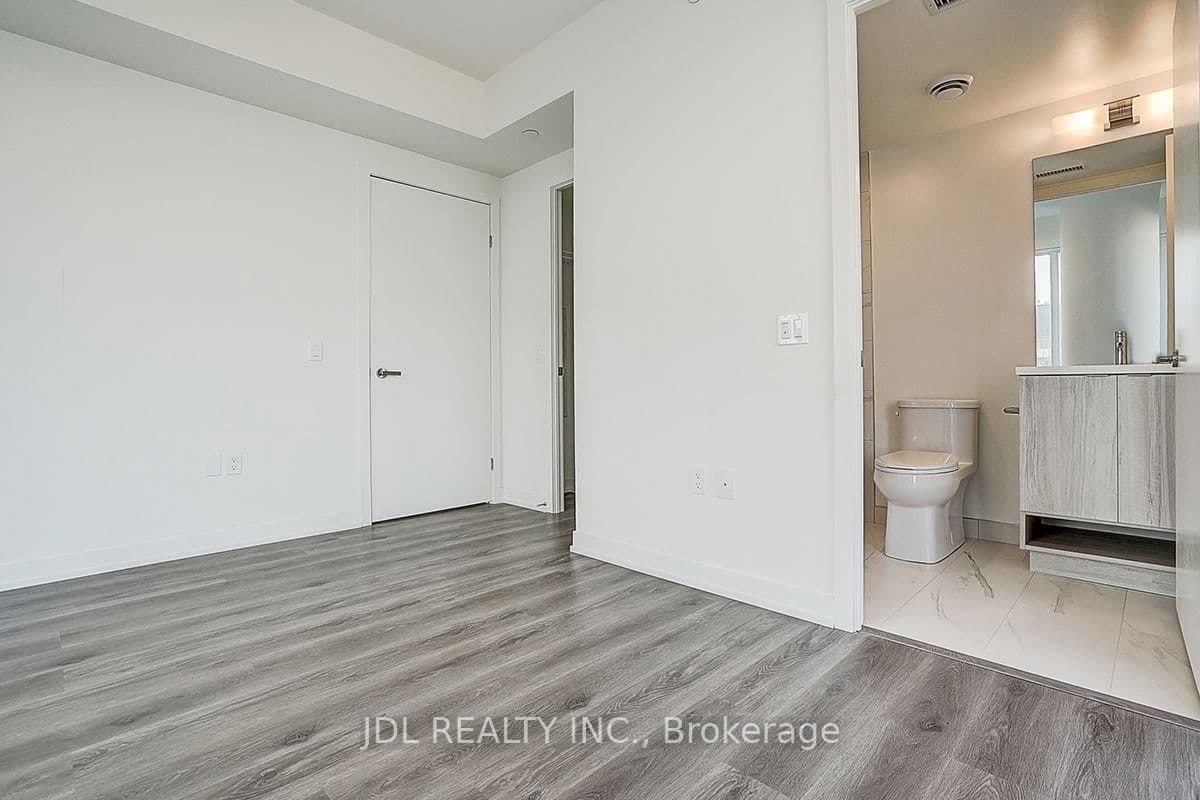 138 Downes Street, Unit 5103 thumbnail 22