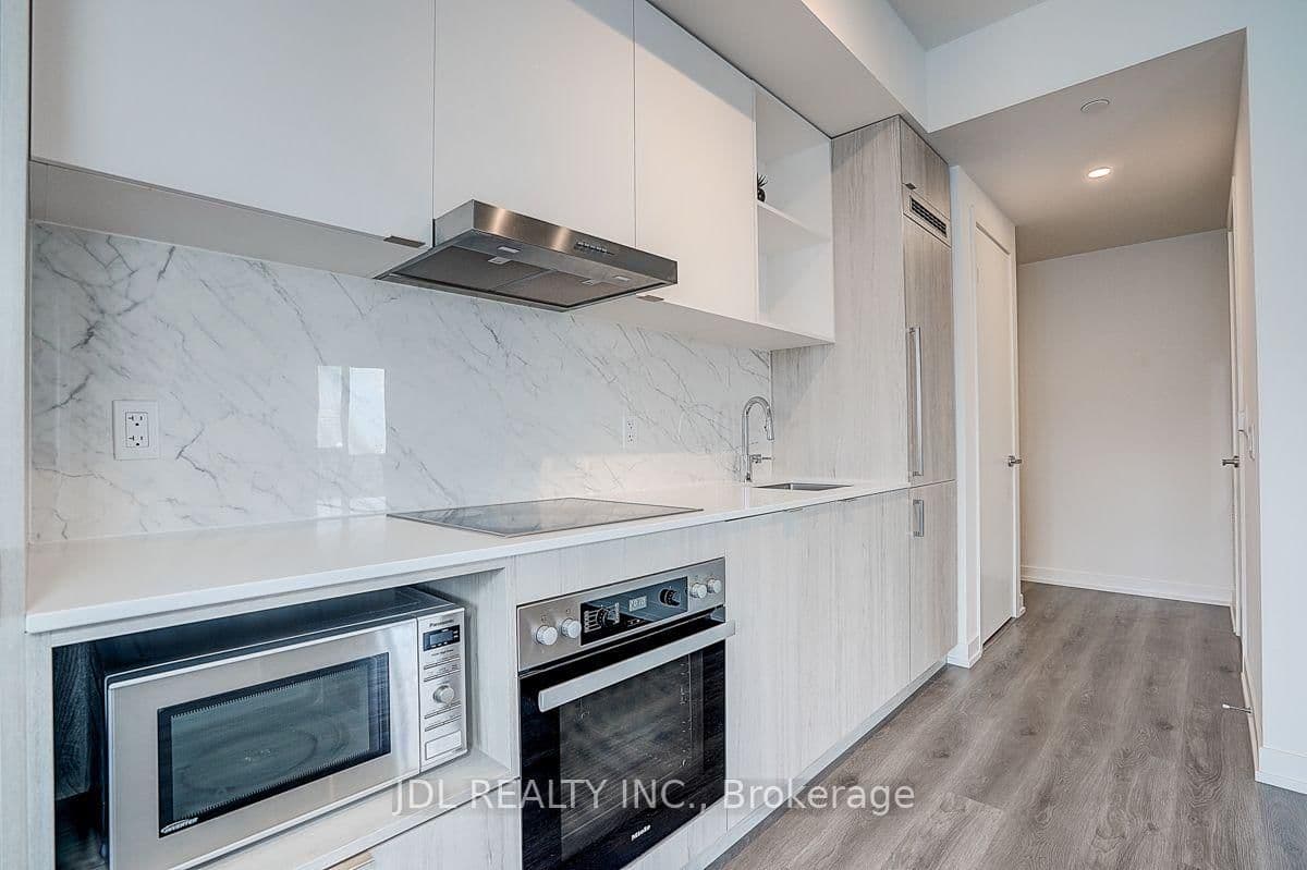 138 Downes Street, Unit 5103 thumbnail 9