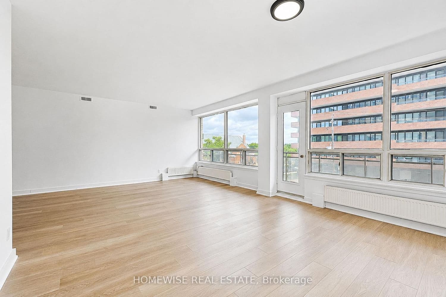 2500 Bathurst Street, Unit 307 thumbnail 8