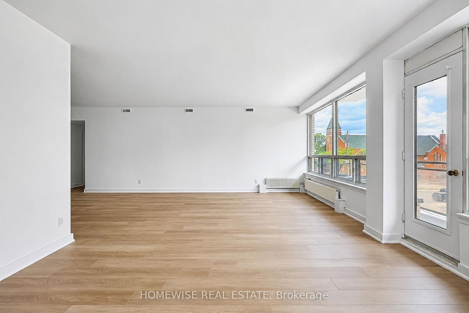 2500 Bathurst Street, Unit 307 thumbnail 9