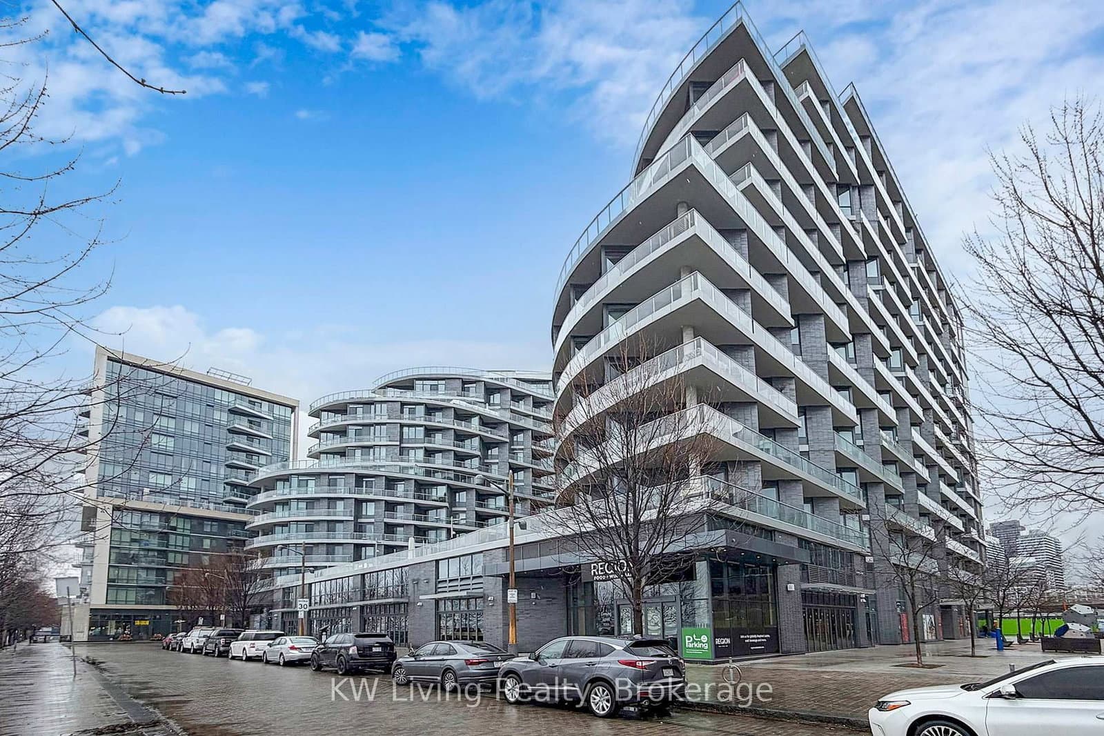 1 Edgewater Drive, Unit GPH 12 - Image 1