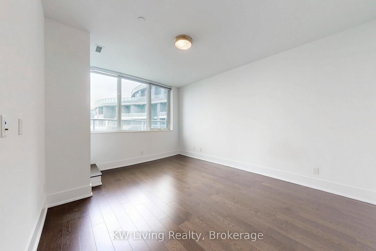 1 Edgewater Drive, Unit GPH 12 thumbnail 26