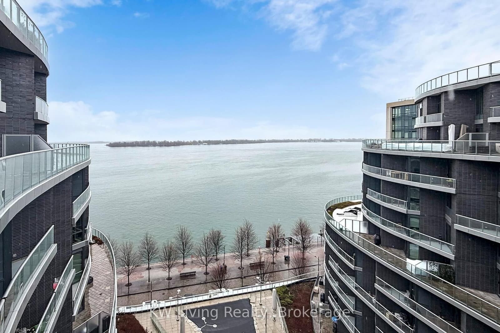 1 Edgewater Drive, Unit GPH 12 thumbnail 42