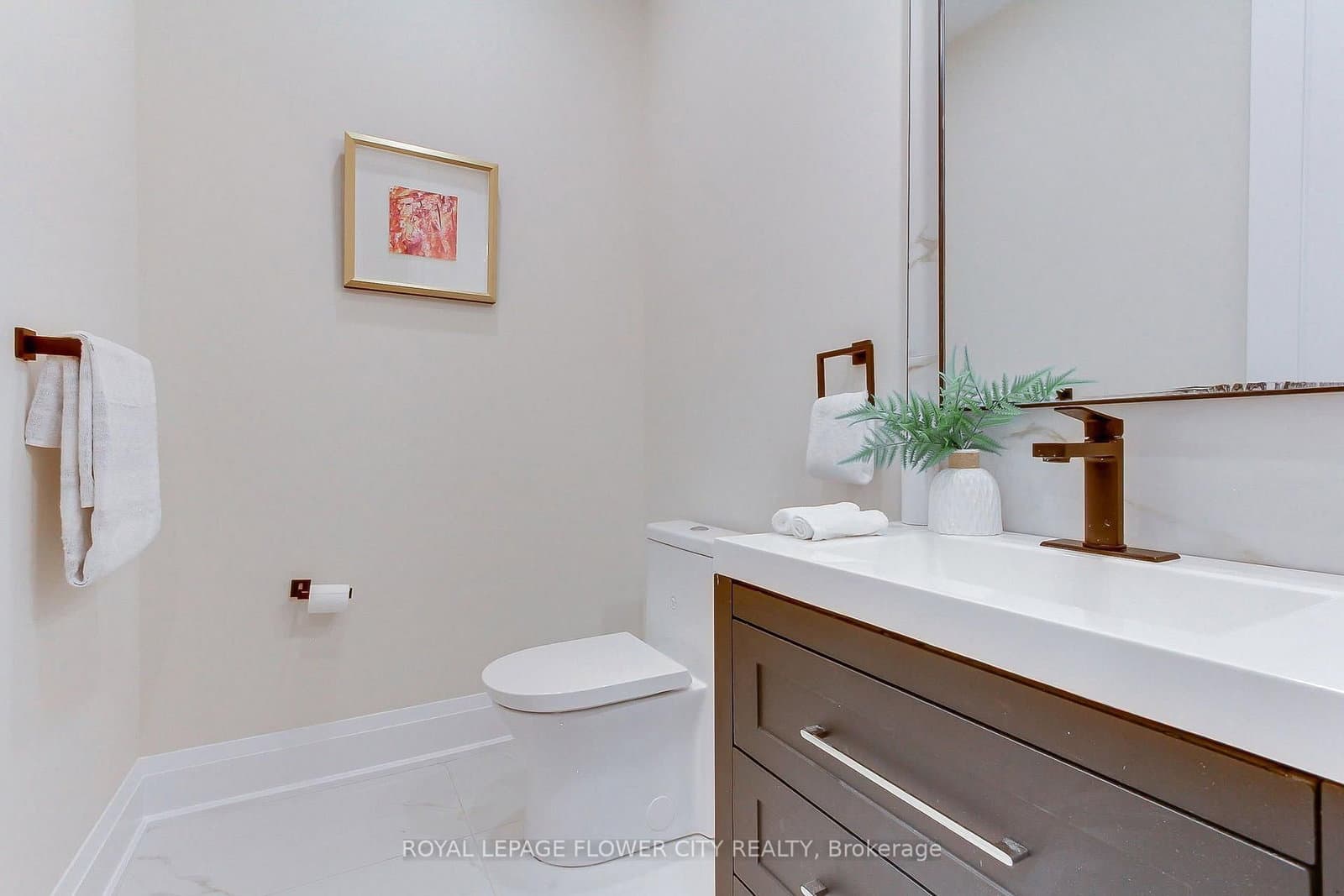 140 Hillmount Avenue thumbnail 44