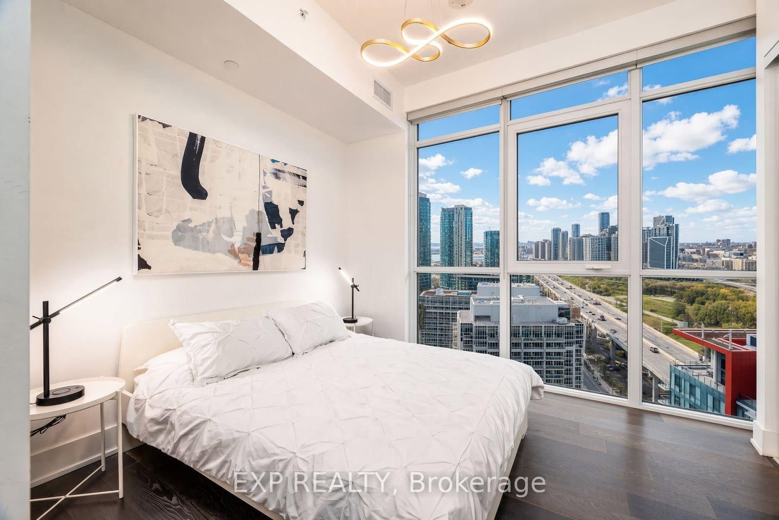 38 Iannuzzi Street, Unit PH03 thumbnail 21