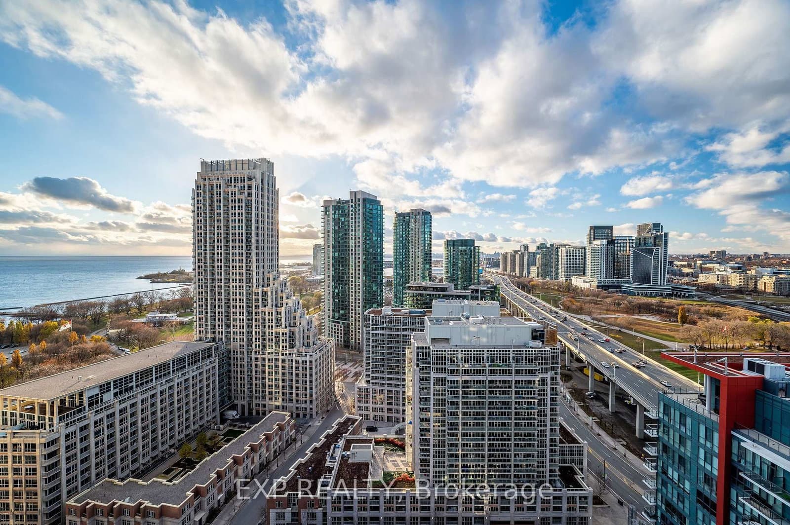 38 Iannuzzi Street, Unit PH03 thumbnail 27