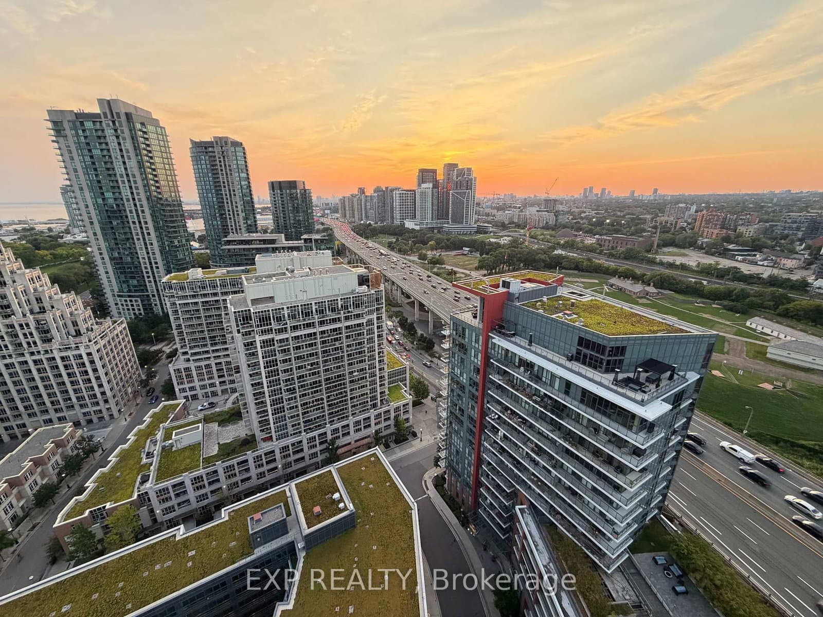 38 Iannuzzi Street, Unit PH03 thumbnail 28